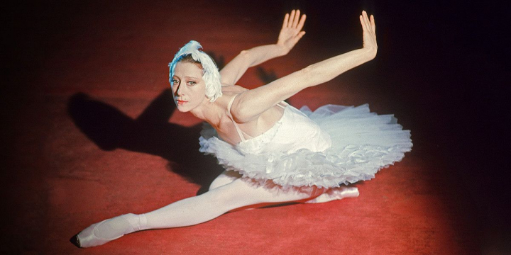Nu a lasat baletul nicio clipa! Povestea celei mai renumite balerine sovietice, Maya Plisetskaya - FOTO Nu a lasat baletul nicio clipa! Povestea celei mai renumite balerine sovietice, Maya Plisetskaya - FOTO