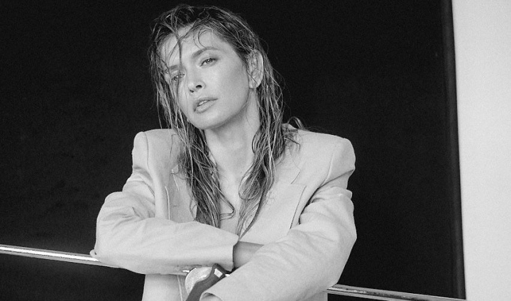 Vera Brejneva incarca de sine statator camioane intregi cu ajutor umanitar pentru refugiatii ucraineni din Polonia: „Dupa cum v-am promis...” - FOTO Vera Brejneva incarca de sine statator camioane intregi cu ajutor umanitar pentru refugiatii ucraineni din Polonia: „Dupa cum v-am promis...” - FOTO