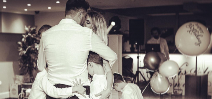 Sarbatoare de zile mari in familia Olgai si a lui Alexandru Manciu! Cea mai puternica radacina a familiei lor a fost omagiata, iar acestia au revenit acasa. Vezi despre cine este vorba si ce surpriza mare i-au pregatit - FOTO/VIDEO Sarbatoare de zile mari in familia Olgai si a lui Alexandru Manciu! Cea mai puternica radacina a familiei lor a fost omagiata, iar acestia au revenit acasa. Vezi despre cine este vorba si ce surpriza mare i-au pregatit - FOTO/VIDEO