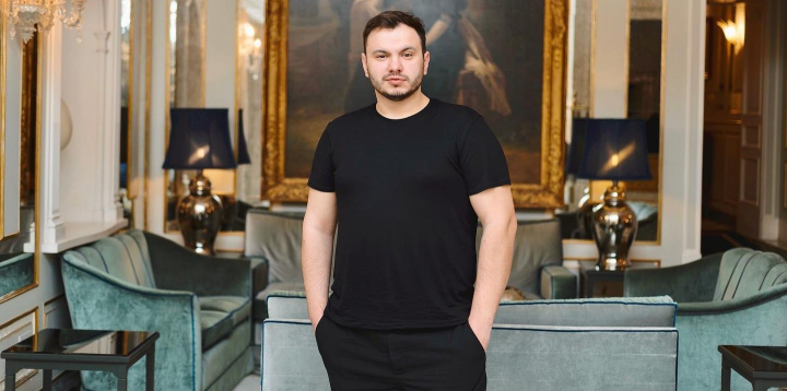 Daca ai un eveniment si nu reusesti sa mergi la un salon, avem o solutie pentru tine! Hairstylistul Oleg Popan te invata cum sa iti faci bucle lejere in doar 5 minute: „Secretul consta in...” - VIDEO