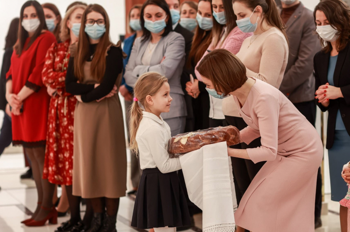 Maia Sandu - mesaj de felicitare pentru „Viitorul Republicii Moldova”! Ce le-a urat sefa statului micutilor - FOTO Maia Sandu - mesaj de felicitare pentru „Viitorul Republicii Moldova”! Ce le-a urat sefa statului micutilor - FOTO