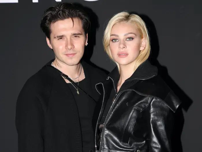De dragul sotiei sale, Brooklyn Beckham si-a tatuat tot corpul cu amintiri legate de „femeia vietii sale”. Cel mai recent este chiar intreg juramantul de nunta. Cum arata acesta - FOTO De dragul sotiei sale, Brooklyn Beckham si-a tatuat tot corpul cu amintiri legate de „femeia vietii sale”. Cel mai recent este chiar intreg juramantul de nunta. Cum arata acesta - FOTO