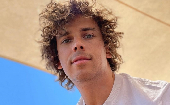 L-au aplaudat din picioare! Maxim Galkin, care a emigrat din Rusia, a inceput turneul sau prin Israel - VIDEO L-au aplaudat din picioare! Maxim Galkin, care a emigrat din Rusia, a inceput turneul sau prin Israel - VIDEO