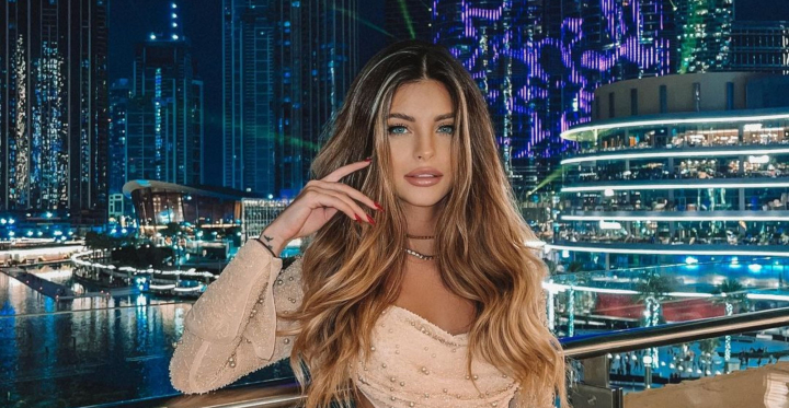 Valeria Lungu a imbracat rochia de mireasa! Cum a fost surprinsa vedeta intr-un peisaj superb din Italia: „Este un vis...” - VIDEO Valeria Lungu a imbracat rochia de mireasa! Cum a fost surprinsa vedeta intr-un peisaj superb din Italia: „Este un vis...” - VIDEO