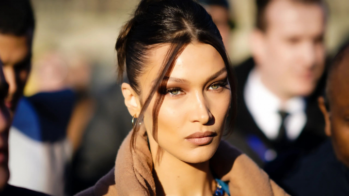 Bella Hadid - o noua aparitie galanta! Ce tinuta a purtat de data aceasta cea mai frumoasa femeie din lume, dar si ce idei ofera pentru abordarea unui astfel de stil - FOTO Bella Hadid - o noua aparitie galanta! Ce tinuta a purtat de data aceasta cea mai frumoasa femeie din lume, dar si ce idei ofera pentru abordarea unui astfel de stil - FOTO