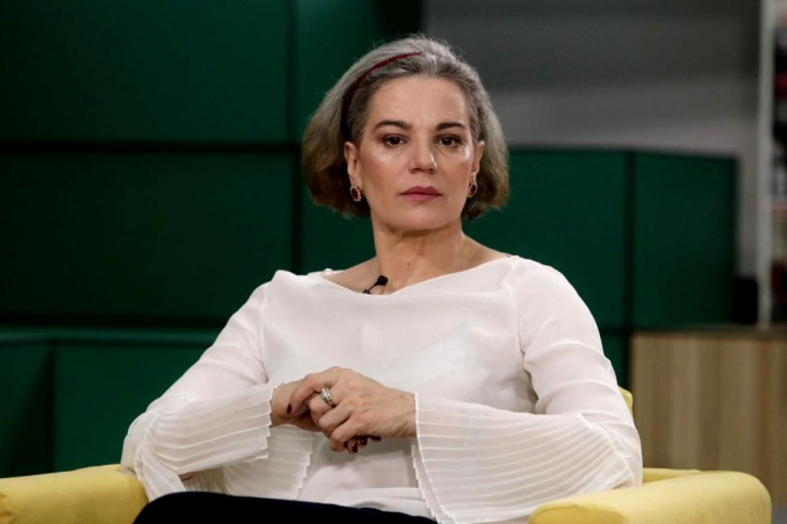 Maia Morgenstern a revenit la Chisinau! De aceasta data actrita i-a felicitat pe cei mai buni elevi din tara: „Este ceva incorect ca blondele nu sunt capabile sa obtina rezultate frumoase” - VIDEO Maia Morgenstern a revenit la Chisinau! De aceasta data actrita i-a felicitat pe cei mai buni elevi din tara: „Este ceva incorect ca blondele nu sunt capabile sa obtina rezultate frumoase” - VIDEO