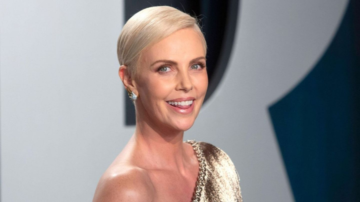 Dupa ce a recunoscut ca fiul ei este transgender, Charlize Theron a vorbit despre cat de frumos este sa fii mama. Vezi discursul vedetei Dupa ce a recunoscut ca fiul ei este transgender, Charlize Theron a vorbit despre cat de frumos este sa fii mama. Vezi discursul vedetei