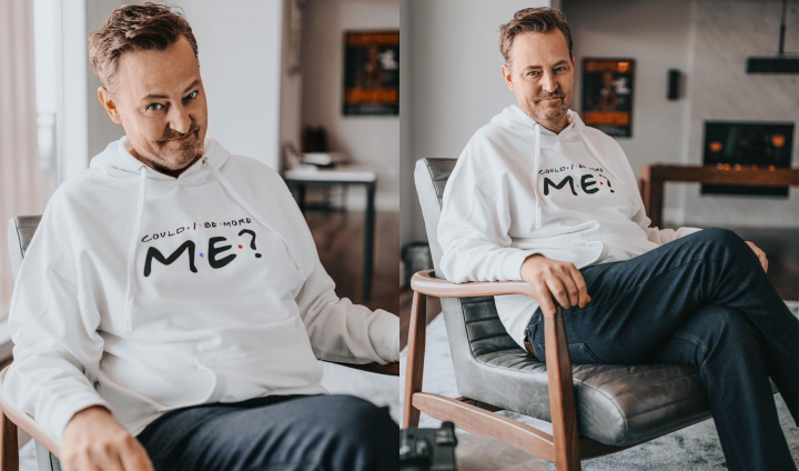 Matthew Perry va lansa o carte de memorii despre renumitul serial „Friends”: „Ego-ului meu nu-i place ca trebuie sa scriu despre mine” - FOTO Matthew Perry va lansa o carte de memorii despre renumitul serial „Friends”: „Ego-ului meu nu-i place ca trebuie sa scriu despre mine” - FOTO