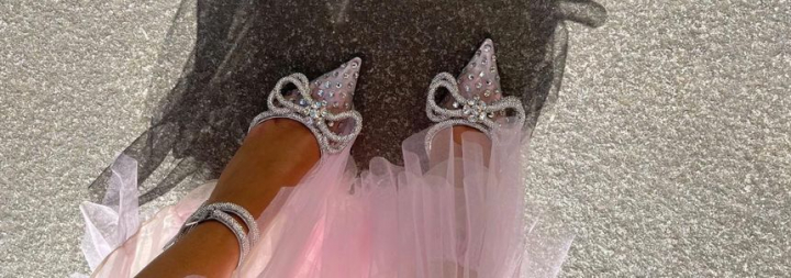 Fenomenul „Mach & Mach” a luat cu asalt lumea fashion-ului! Afla istoria celor mai cautati pantofi din perioada actuala - FOTO Fenomenul „Mach & Mach” a luat cu asalt lumea fashion-ului! Afla istoria celor mai cautati pantofi din perioada actuala - FOTO