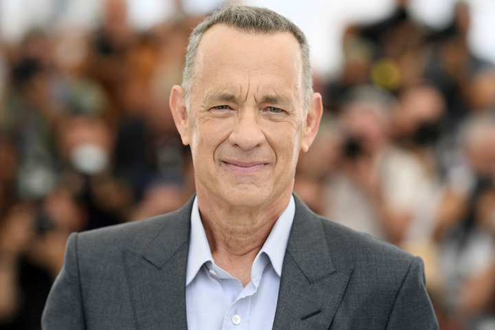 Tom Hanks isi ascunde problemele de sanatate? Actorul a tremurat incontrolabil, pe scena - VIDEO Tom Hanks isi ascunde problemele de sanatate? Actorul a tremurat incontrolabil, pe scena - VIDEO