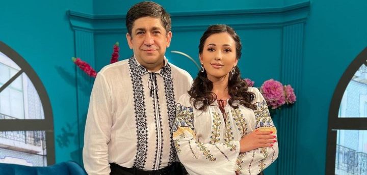 Si-a indeplinit visul mult dorit! La doar 21 de ani, interpreta Laurentia Coptilet a inregistrat o melodie impreuna cu renumita Orchestra „Lautarii”: „Piesa asta ma face sa simt mult mai profund niste lucruri” - VIDEO Si-a indeplinit visul mult dorit! La doar 21 de ani, interpreta Laurentia Coptilet a inregistrat o melodie impreuna cu renumita Orchestra „Lautarii”: „Piesa asta ma face sa simt mult mai profund niste lucruri” - VIDEO