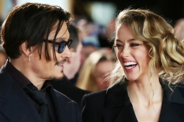 Declaratii surprinzatoare dupa ce a pierdut procesul! Amber Heard recunoaste ca inca il mai iubeste pe Johnny Depp: „Stiu ca poate fi greu de inteles...” Declaratii surprinzatoare dupa ce a pierdut procesul! Amber Heard recunoaste ca inca il mai iubeste pe Johnny Depp: „Stiu ca poate fi greu de inteles...”