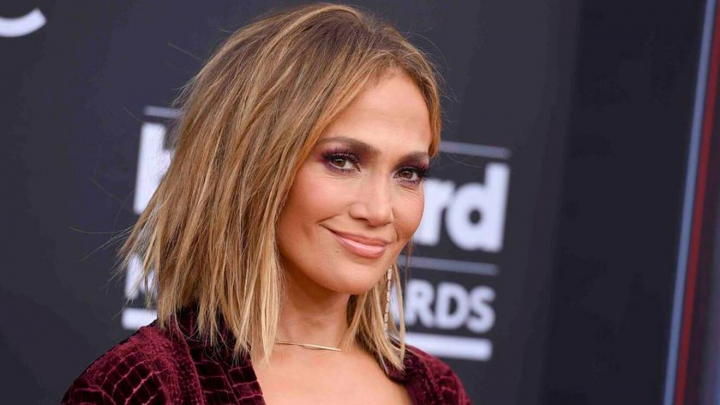 Jennifer Lopez, fara pic de machiaj la aproape 53 de ani. Cum arata actrita de la Hollywood fara filtre si editari - FOTO