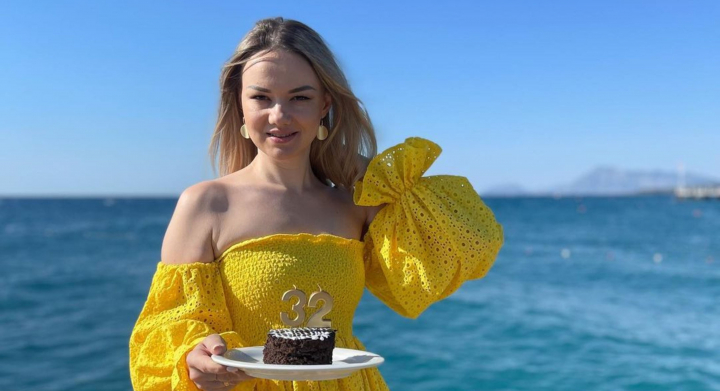 Bloggerita Rodica Untila a implinit 32 de ani! Vezi surpriza de care a avut parte in Turcia, dar si mesajul emotionant publicat de aceasta - VIDEO Bloggerita Rodica Untila a implinit 32 de ani! Vezi surpriza de care a avut parte in Turcia, dar si mesajul emotionant publicat de aceasta - VIDEO