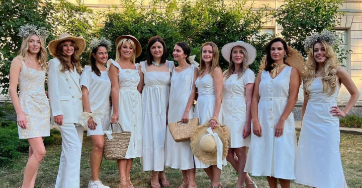 Croiuri impecabile, tesaturi fine si materiale naturale - toate pot fi gasite la Georgette! Vezi ce tinute speciale si-au ales de aici Natalia Gordienko, Evelina Negru, dar si bloggerita Tatiana Tattocika: „Sunt foarte feminine..” - VIDEO
