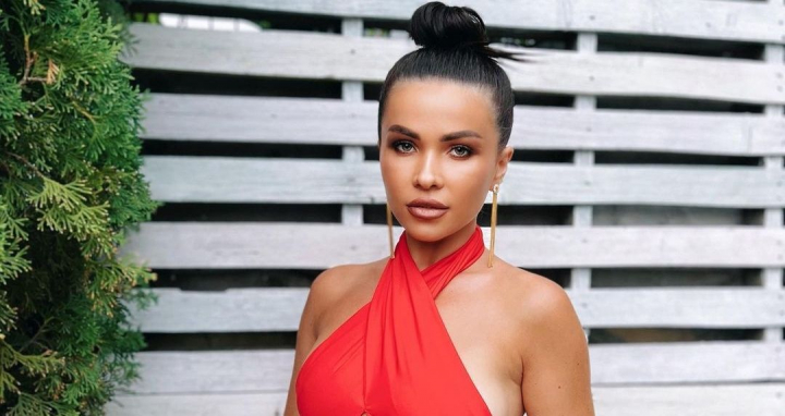 Sa mergi intr-o vacanta cu copii mici nu e atat de usor! Vezi ce sfaturi ne ofera Tatiana Maxian in cazul in care intentionam sa mergem la odihna impreuna cu cei mici - VIDEO