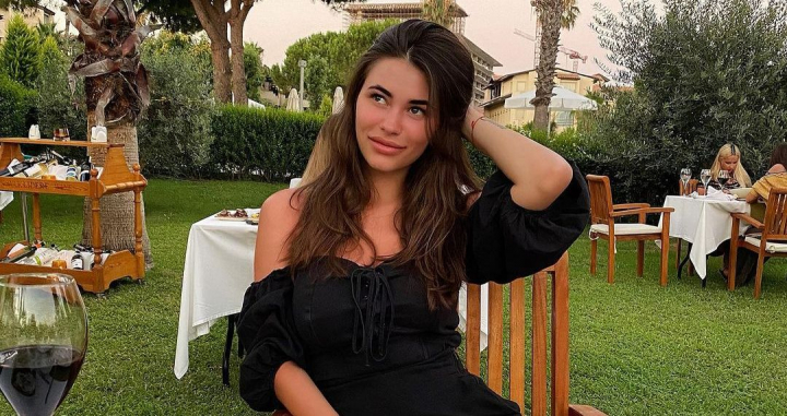 Miss Moldova 2017 a fost omagiata! Afla cati ani a implinit modelul, dar si care este cea mai mare realizare a sa de pana acum - FOTO/VIDEO Miss Moldova 2017 a fost omagiata! Afla cati ani a implinit modelul, dar si care este cea mai mare realizare a sa de pana acum - FOTO/VIDEO