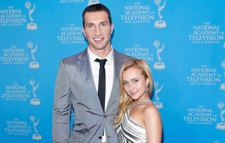 Hayden Panettiere - dezvaluiri sincere despre relatia sa cu Wladimir Klitschko si despre dependenta sa de substantele narcotice: „Cu ele deveneam mai fericita, insa nu pe mult timp” Hayden Panettiere - dezvaluiri sincere despre relatia sa cu Wladimir Klitschko si despre dependenta sa de substantele narcotice: „Cu ele deveneam mai fericita, insa nu pe mult timp”