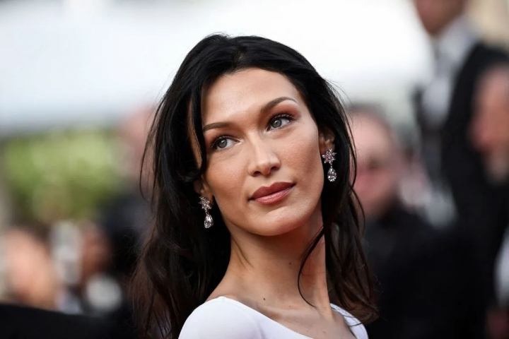 Mai indragostiti ca niciodata! Fotografii rare cu Bella Hadid si Marc Kalman - FOTO Mai indragostiti ca niciodata! Fotografii rare cu Bella Hadid si Marc Kalman - FOTO