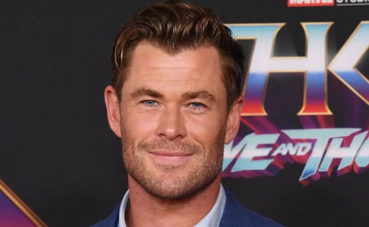 Emotionant! Chris Hemsworth a publicat in mediul online o fotografie rara cu fiica sa de cand era mica - FOTO Emotionant! Chris Hemsworth a publicat in mediul online o fotografie rara cu fiica sa de cand era mica - FOTO