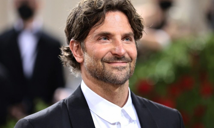 Bradley Cooper are o noua iubita! Afla cine este aleasa sa - FOTO