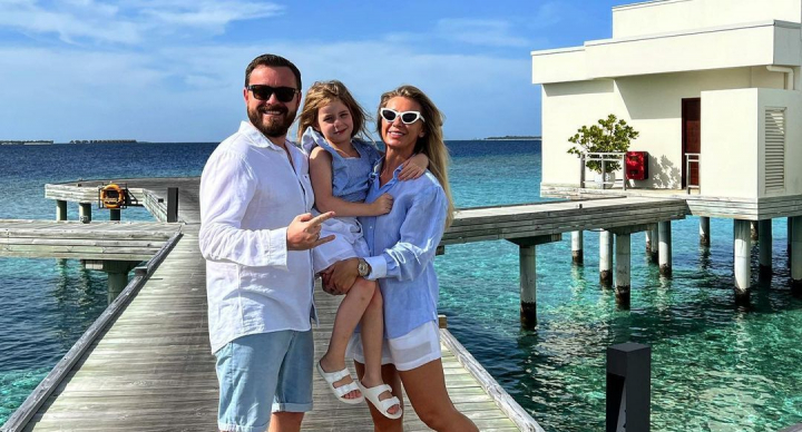 Sarbatoare mare in familia Olgai Tapordei! Fiica antreprenoarei, Alexandra, este omagiata. Vezi cum a fost suprinsa fetita dis de dimineata - VIDEO Sarbatoare mare in familia Olgai Tapordei! Fiica antreprenoarei, Alexandra, este omagiata. Vezi cum a fost suprinsa fetita dis de dimineata - VIDEO