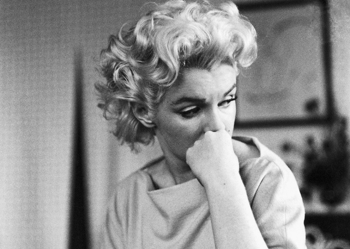 Marilyn Monroe era falita cand a murit. Scriitoarea Joyce Carol Oates: „Nu avea bani nici pentru o inmormantare!” Marilyn Monroe era falita cand a murit. Scriitoarea Joyce Carol Oates: „Nu avea bani nici pentru o inmormantare!”