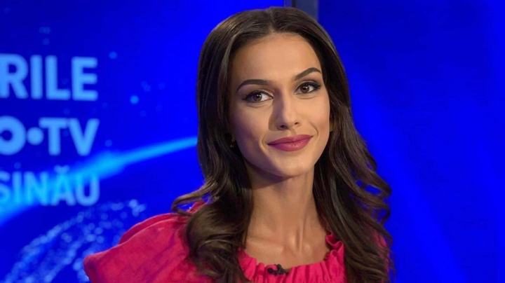 Valeria Capra - premiata la Gala „Omului Anului 2021”! Prezentatoarea PRO TV a sustinut un discurs emotionant, dar si a stralucit pe covorul rosu: „Nu este doar trofeul meu...” Valeria Capra - premiata la Gala „Omului Anului 2021”! Prezentatoarea PRO TV a sustinut un discurs emotionant, dar si a stralucit pe covorul rosu: „Nu este doar trofeul meu...”