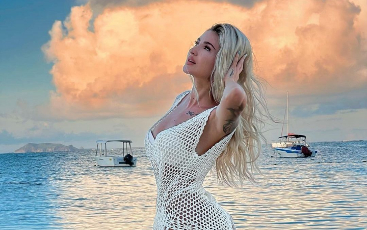 A riscat cu viata, ca sa-si realizeze un vis! Tatiana Koberidze s-a aventurat sa hraneasca o specie periculoasa de pesti in Maldive. Vezi momentul: „Sunt pradatori, cu adevarat periculosi, care pot ucide dintr-o singura lovitura” - VIDEO A riscat cu viata, ca sa-si realizeze un vis! Tatiana Koberidze s-a aventurat sa hraneasca o specie periculoasa de pesti in Maldive. Vezi momentul: „Sunt pradatori, cu adevarat periculosi, care pot ucide dintr-o singura lovitura” - VIDEO