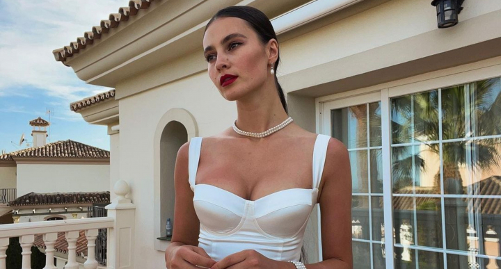 Nina Cretu isi traieste visul american in cele mai frumoase orase din SUA! Vezi cum si-a facut aparitia la o parada de cowboy, dar si vizita dulce de care a avut parte - FOTO/VIDEO Nina Cretu isi traieste visul american in cele mai frumoase orase din SUA! Vezi cum si-a facut aparitia la o parada de cowboy, dar si vizita dulce de care a avut parte - FOTO/VIDEO