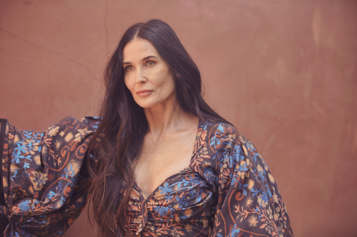 Demi Moore, la aproape 60 de ani: „Acum ma simt mai plina de viata si mai prezenta ca niciodata” Demi Moore, la aproape 60 de ani: „Acum ma simt mai plina de viata si mai prezenta ca niciodata”