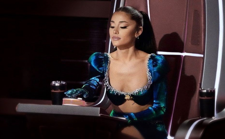 E la fel de superba! Vezi cum arata Ariana Grande fara un pic de machiaj pe fata - FOTO