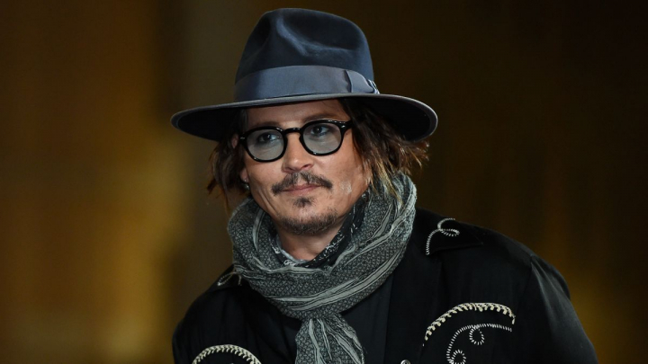 Nu este doar un actor de succes, dar si un pictor iscusit! Johnny Depp si-a vandut colectia de arta de debut cu 3 milioane de lire sterline. Vezi cum arata operele create de vedeta - FOTO Nu este doar un actor de succes, dar si un pictor iscusit! Johnny Depp si-a vandut colectia de arta de debut cu 3 milioane de lire sterline. Vezi cum arata operele create de vedeta - FOTO