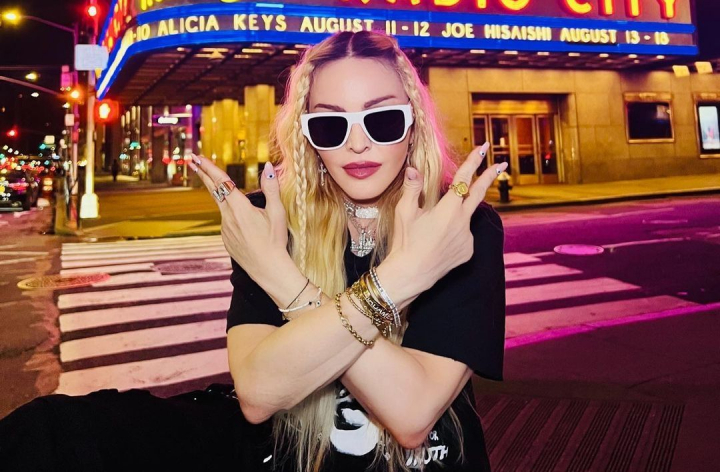 Madonna a recunoscut care este preferatul ei oras si de ce: „Pot admira la nesfarsit cladirile inalte, cerul si sobolanii” Madonna a recunoscut care este preferatul ei oras si de ce: „Pot admira la nesfarsit cladirile inalte, cerul si sobolanii”