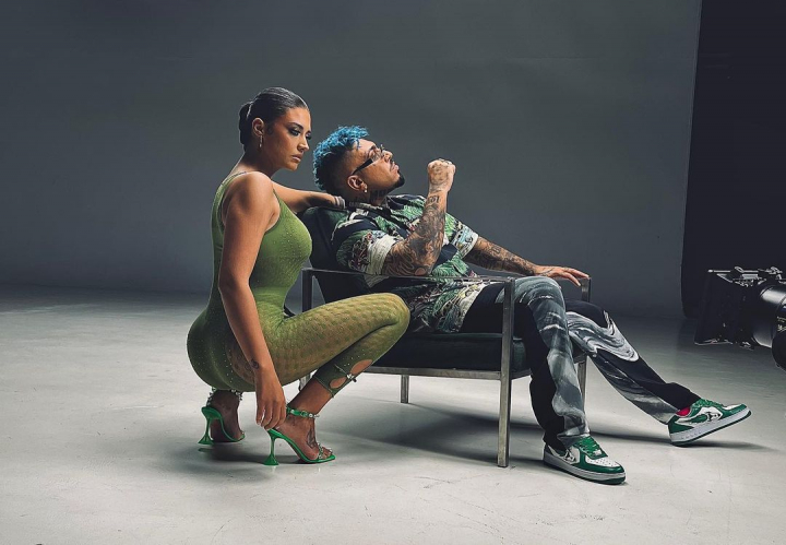 Alex Velea, despre gelozia in relatia cu Antonia: „Eu ii las telefonul fara nicio problema” Alex Velea, despre gelozia in relatia cu Antonia: „Eu ii las telefonul fara nicio problema”