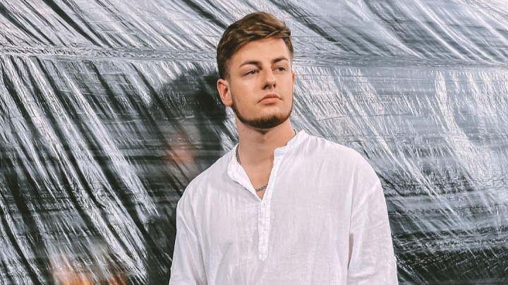 Denis Midone a dat lovitura! Dupa o pauza de aproape un an, interpretul a lansat piesa „Nu ai”: „Hit-ul lunii august” - VIDEO