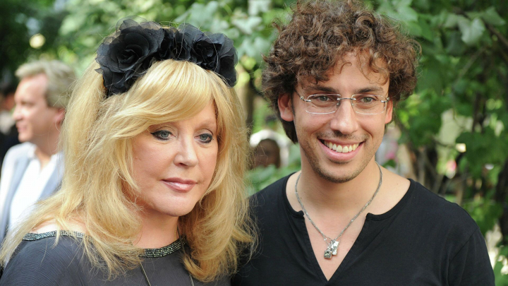 Alla Pugacheva si Maxim Galkin - fotografie rara, facuta acum 20 de ani! Vezi cum aratau cei doi la inceputul relatiei lor de dragoste: „Admir loialitatea voastra” - FOTO Alla Pugacheva si Maxim Galkin - fotografie rara, facuta acum 20 de ani! Vezi cum aratau cei doi la inceputul relatiei lor de dragoste: „Admir loialitatea voastra” - FOTO