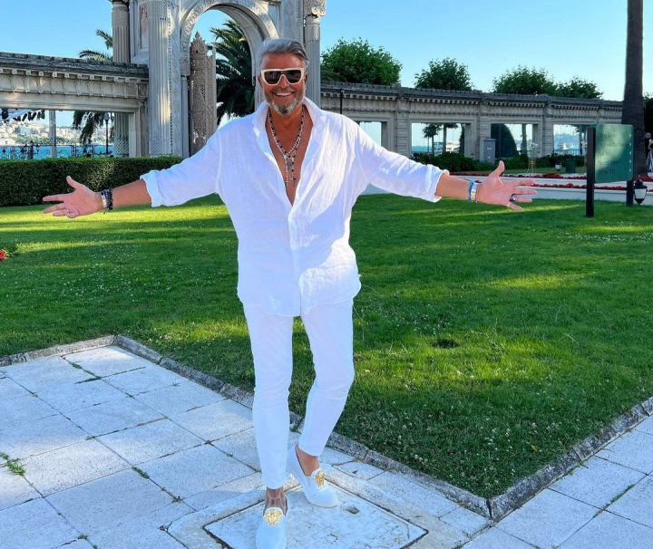 Catalin Botezatu, criticat de fani dupa aparitia la Untold: „Cel mai frumos sudor mecanic!” Catalin Botezatu, criticat de fani dupa aparitia la Untold: „Cel mai frumos sudor mecanic!”