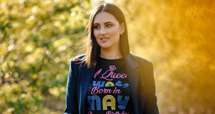 Cu lacrimi in ochi, si-a luat adio de la parul lung! Vezi cum o prinde pe Doina Danielean noua tunsoare - VIDEO Cu lacrimi in ochi, si-a luat adio de la parul lung! Vezi cum o prinde pe Doina Danielean noua tunsoare - VIDEO