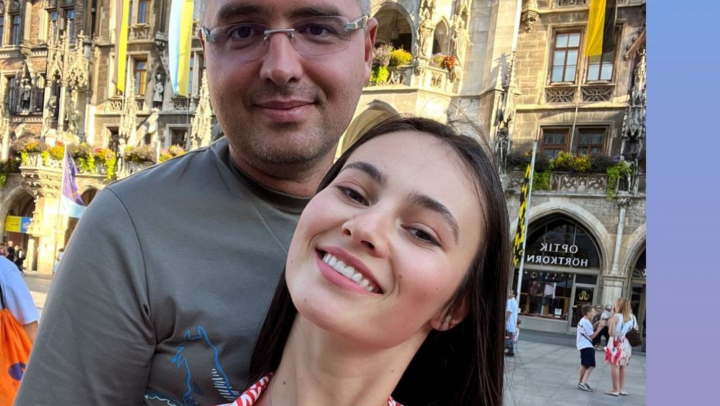 Nina Cretu si Renato Usatii au vizitat orasul Munchen! Vezi de ce surprize au avut parte cei doi, dar si cum au savurat timpul impreuna - VIDEO Nina Cretu si Renato Usatii au vizitat orasul Munchen! Vezi de ce surprize au avut parte cei doi, dar si cum au savurat timpul impreuna - VIDEO