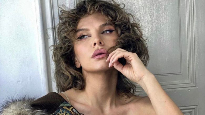 „Nu exista sa fii atat de frumoasa, de feminina!” Moldoveanca Anna Lesko, fabuloasa la 43 de ani, intr-o rochie cu decupaje - FOTO
„Nu exista sa fii atat de frumoasa, de feminina!” Moldoveanca Anna Lesko, fabuloasa la 43 de ani, intr-o rochie cu decupaje - FOTO