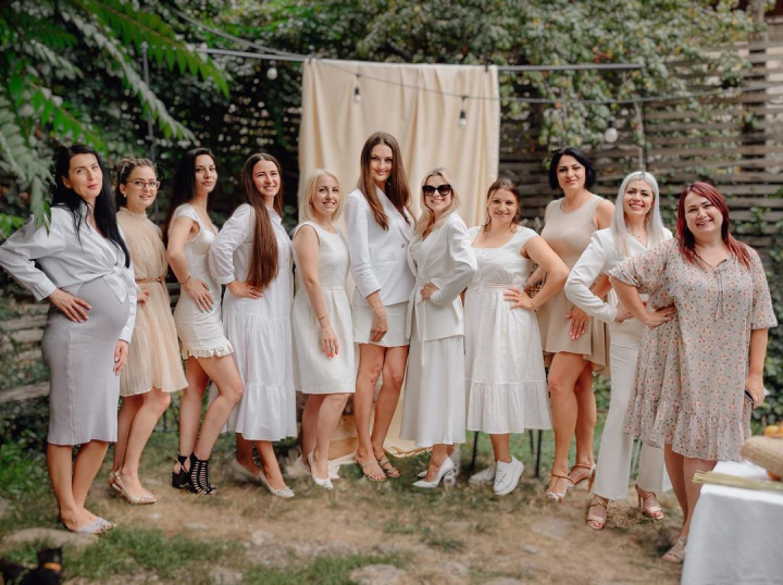 Marina Carnat, intalnire de nota 10 cu urmaritoarele sale! Vezi ce subiecte au fost abordate, dar si cum s-a desfasurat evenimentul: „Mai vreau...” - FOTO/VIDEO Marina Carnat, intalnire de nota 10 cu urmaritoarele sale! Vezi ce subiecte au fost abordate, dar si cum s-a desfasurat evenimentul: „Mai vreau...” - FOTO/VIDEO