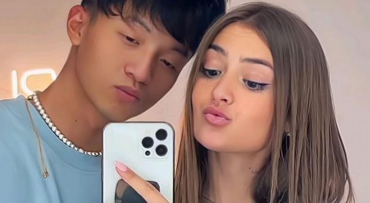 Iuliana Beregoi - impreuna cu un chinez chipes? Presa din Romania vorbeste despre o relatie pe care cei doi ar fi vrut-o a fi ascunsa. Vezi video-urile - FOTO/VIDEO
