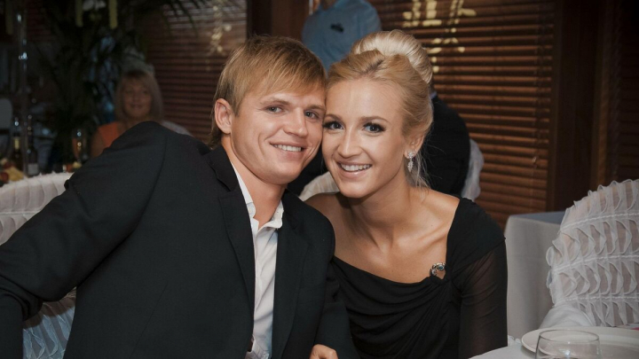 Olga Buzova a primit un mesaj de la fostul sau sot, Dmitri Tarasov! Afla cu ce propunere a venit fotbalistul Olga Buzova a primit un mesaj de la fostul sau sot, Dmitri Tarasov! Afla cu ce propunere a venit fotbalistul