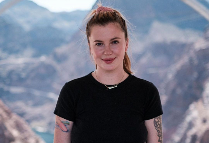 Ireland Baldwin, acuzata de fani ca a beneficiat de nepotism in cariera sa. Fiica lui Alec Baldwin a avut o reactie agresiva pe TikTok - VIDEO Ireland Baldwin, acuzata de fani ca a beneficiat de nepotism in cariera sa. Fiica lui Alec Baldwin a avut o reactie agresiva pe TikTok - VIDEO