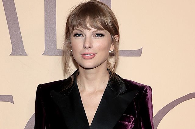 Scriitoarea Teresa La Darte a acuzat-o pe Taylor Swift de plagiat si a dat-o in judecata Scriitoarea Teresa La Darte a acuzat-o pe Taylor Swift de plagiat si a dat-o in judecata