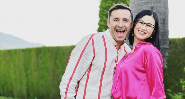 Sarbatoare mare in familia lui Emilian Cretu! Sora acestuia, Maria, este omagiata. Vezi felicitarea ingenioasa pe care a publicat-o actorul pe Instagram: „La multi, multi ani Cobra noastra draga” - FOTO Sarbatoare mare in familia lui Emilian Cretu! Sora acestuia, Maria, este omagiata. Vezi felicitarea ingenioasa pe care a publicat-o actorul pe Instagram: „La multi, multi ani Cobra noastra draga” - FOTO