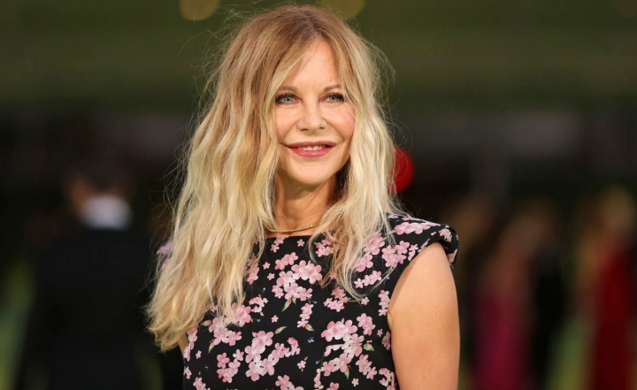 Meg Ryan, regina comediilor romantice din anii '90, fotografiata intr-o zi obisnuita, in Santa Barbara. Cum arata actrita la 33 de ani de la „When Harry Met Sally”, filmul care a facut-o celebra - FOTO Meg Ryan, regina comediilor romantice din anii '90, fotografiata intr-o zi obisnuita, in Santa Barbara. Cum arata actrita la 33 de ani de la „When Harry Met Sally”, filmul care a facut-o celebra - FOTO