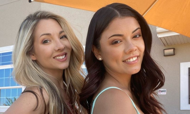 O relatie atipica! Fosta si actuala sotie ale unui barbat au devenit cele mai bune prietene si nucleul care a unit cele doua familii O relatie atipica! Fosta si actuala sotie ale unui barbat au devenit cele mai bune prietene si nucleul care a unit cele doua familii