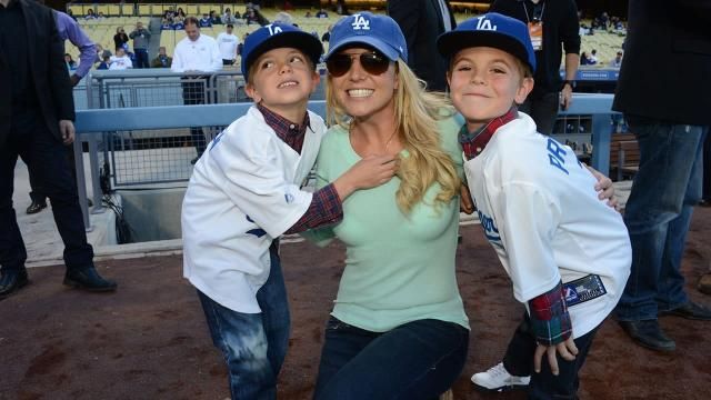 Britney Spears - acuzata de fiii sai, Preston si Jayden. Afla ce s-a intamplat: „Nu am fost la inaltimea asteptarilor lor ca mama” Britney Spears - acuzata de fiii sai, Preston si Jayden. Afla ce s-a intamplat: „Nu am fost la inaltimea asteptarilor lor ca mama”